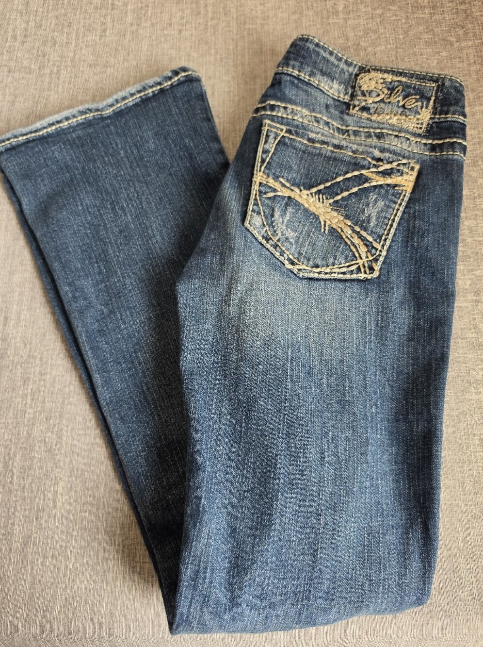 Silver Jeans Tuesday Bootcut Low Rise Distressed Size 27